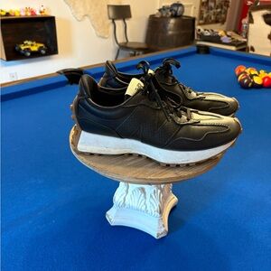 New Balance Black Women’s Running Shoes Size 7